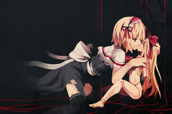 Anime picture 1140x758 with touhou alice margatroid shanghai govurin (artist) single long hair short hair blonde hair red eyes nude zettai ryouiki couple black background shoujo ai kiss girl thighhighs bow black thighhighs hair bow