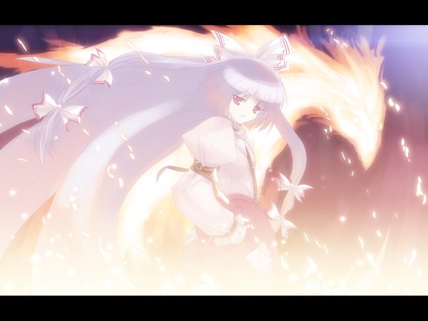 Anime picture 1600x1200 with touhou fujiwara no mokou tokiame single looking at viewer red eyes silver hair very long hair letterboxed girl bow hair bow fire