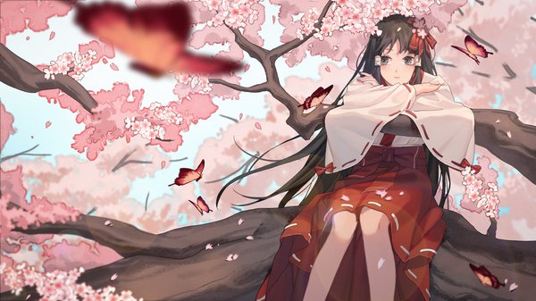 Anime picture 1920x1080 with original houraisan chouko single long hair highres black hair wide image sitting looking away black eyes cherry blossoms crossed arms spring tree sitting girl hair ornament plant (plants) petals tree (trees) insect