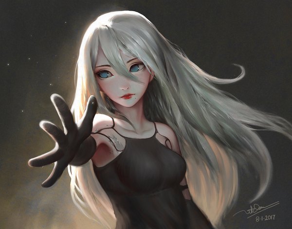 Anime picture 2203x1736 with nier nier:automata yorha type a no. 2 dao trong le single long hair fringe highres breasts blue eyes simple background hair between eyes bare shoulders signed looking away silver hair upper body mole lipstick outstretched arm