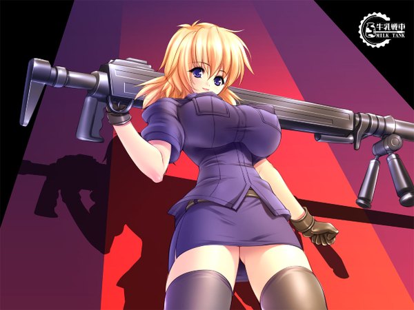 Anime picture 1280x960 with hellsing seras victoria gunner-l breasts blue eyes light erotic blonde hair smile from below zettai ryouiki huge breasts impossible clothes thighhighs gloves uniform gun rifle anti-materiel rifle