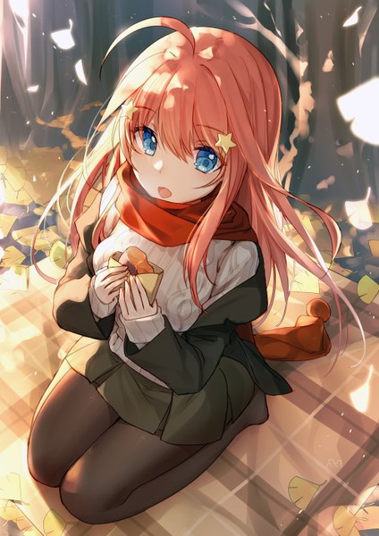 Anime picture 1000x1415 with go-toubun no hanayome nakano itsuki bison cangshu single long hair tall image looking at viewer blush fringe open mouth blue eyes smile hair between eyes sitting holding full body ahoge outdoors red hair long sleeves