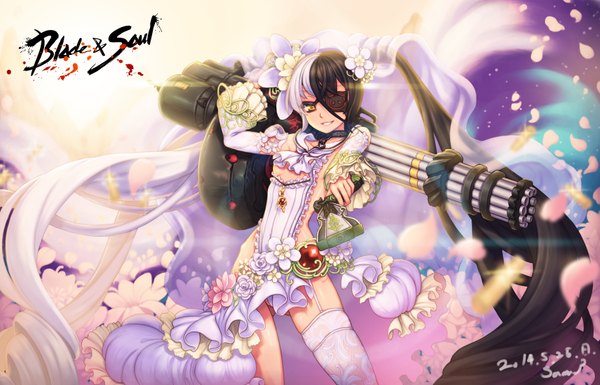 Anime picture 1680x1080 with blade & soul po hwa ran (blade & soul) ecell (artist) single looking at viewer light erotic black hair smile twintails yellow eyes white hair very long hair multicolored hair two-tone hair girl thighhighs weapon white thighhighs gun garter straps