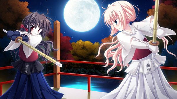 Anime picture 1280x720 with kisaragi gold star (game) fujimaru mikoto long hair blue eyes black hair blonde hair red eyes wide image multiple girls game cg night kendo girl 2 girls moon shinai