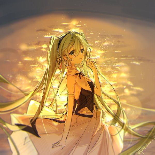 Anime picture 1000x1000 with vocaloid miku symphony (vocaloid) hatsune miku geshi era single looking at viewer fringe hair between eyes twintails green eyes very long hair green hair light smile girl gloves elbow gloves white gloves