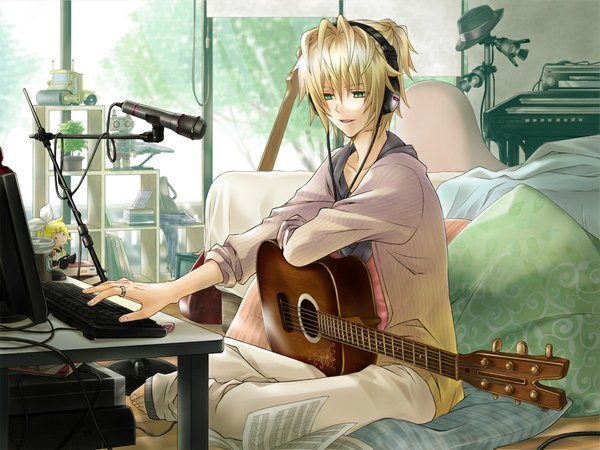 Anime picture 1024x768 with vocaloid kagamine len shirano (artist) single fringe short hair open mouth sitting aqua eyes light smile boy plant (plants) headphones book (books) bed toy ring microphone guitar shelf