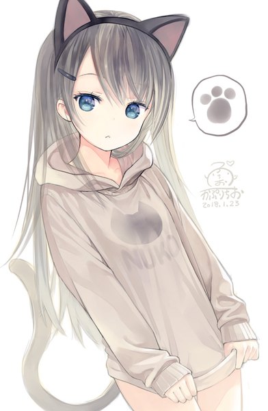 Anime picture 653x1000 with original ochi ripca capriccio single long hair tall image looking at viewer fringe blue eyes simple background hair between eyes white background animal ears tail animal tail grey hair cat ears cat tail dated sleeves past wrists