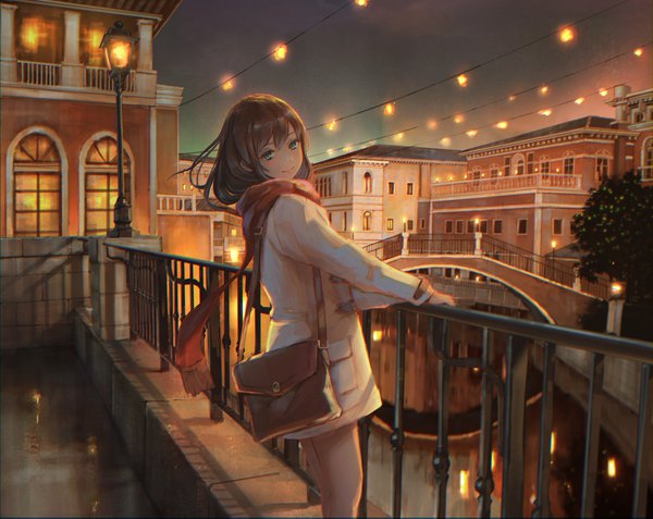 Anime picture 1800x1431 with original sho (shoichi-kokubun) single long hair looking at viewer fringe highres blue eyes smile brown hair standing green eyes sky outdoors long sleeves night arm support bare legs night sky city