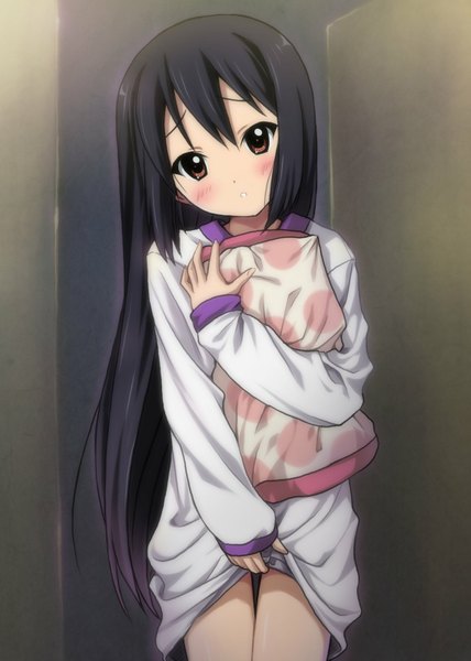 Anime picture 1140x1599 with k-on! kyoto animation nakano azusa ryunnu single long hair tall image blush black hair brown eyes loli hug girl pillow