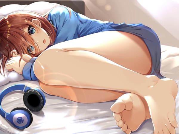 Anime picture 1563x1175 with go-toubun no hanayome nakano miku kurokuro illust single long hair looking at viewer blush fringe open mouth blue eyes brown hair bent knee (knees) indoors lying long sleeves barefoot hair over one eye lens flare on side girl