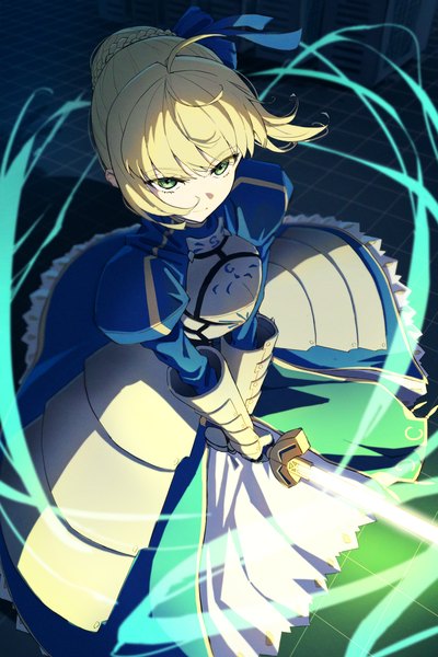 Anime picture 1163x1744 with fate (series) fate/stay night artoria pendragon (all) saber ichi yoshida single tall image fringe short hair blonde hair standing holding green eyes ahoge wind hair bun (hair buns) puffy sleeves serious braided bun glowing weapon
