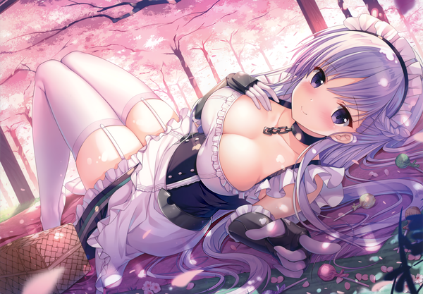 Anime picture 5744x4000 with azur lane belfast (azur lane) sousouman single long hair looking at viewer blush fringe highres breasts light erotic smile hair between eyes large breasts purple eyes bare shoulders absurdres cleavage silver hair full body