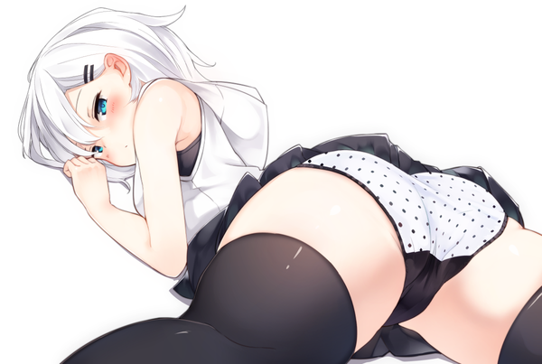 Anime picture 1200x806 with original ringo-chan (otokuyou) otokuyou single blush fringe short hair blue eyes light erotic simple background hair between eyes white background bare shoulders ass white hair lying pleated skirt looking back on stomach expressionless