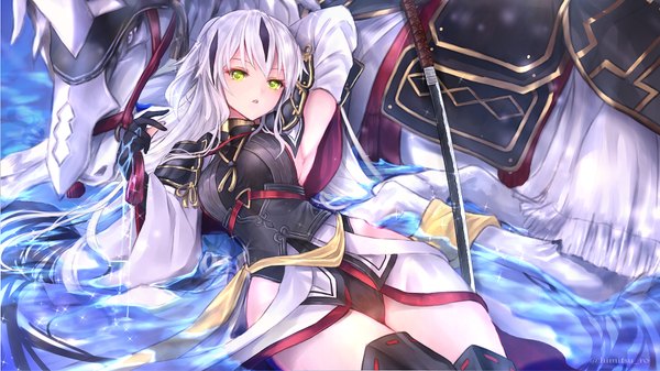 Anime picture 1920x1080 with fate (series) fate/grand order nagao kagetora (fate) himitsu ro single long hair looking at viewer fringe highres open mouth light erotic hair between eyes wide image green eyes signed silver hair lying multicolored hair arm up wide sleeves