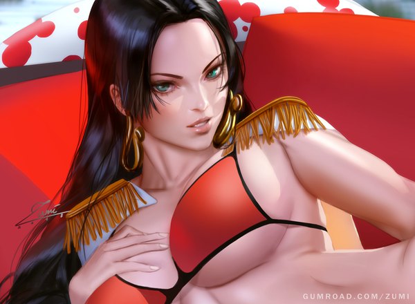 Anime picture 1080x793 with one piece toei animation boa hancock zumi (zumidraws) single long hair looking at viewer blush breasts light erotic black hair large breasts green eyes signed cleavage upper body lying parted lips fingernails lips