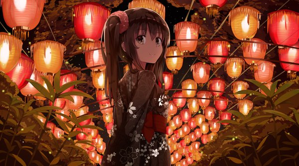 Anime picture 1676x931 with original niii (memstapak) single long hair fringe smile hair between eyes brown hair wide image brown eyes payot upper body traditional clothes japanese clothes looking back night side ponytail hands behind back festival girl