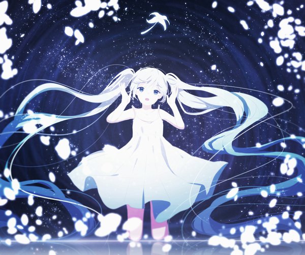 Anime picture 2203x1844 with vocaloid hatsune miku umeko 208 single looking at viewer highres open mouth blue eyes twintails white hair very long hair head tilt sleeveless kneeling gradient hair girl dress white dress