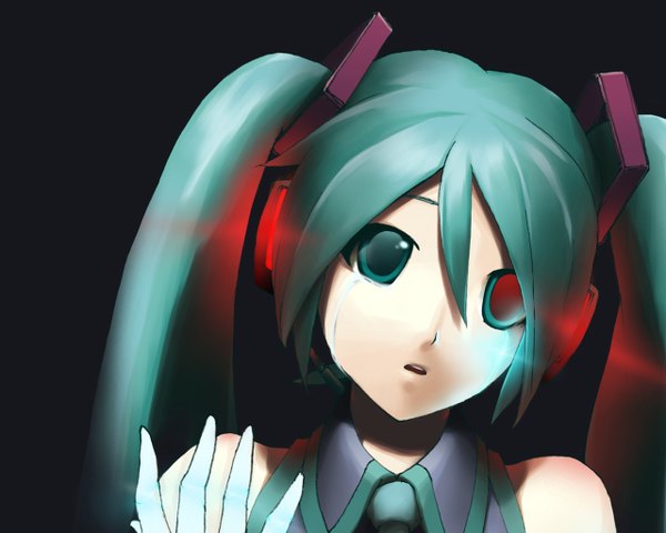 Anime picture 1280x1024 with vocaloid hatsune miku poaro heterochromia black background close-up girl