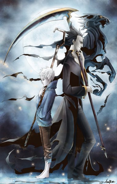 Anime picture 800x1257 with rise of the guardians dreamworks jack frost (rise of the guardians) pitch vanrah tall image black hair standing holding silver hair barefoot light smile multiple boys reflection pale skin glow grey skin boy weapon shoes
