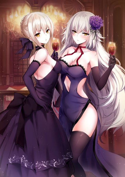 Anime-Bild 827x1169 mit fate (series) fate/grand order artoria pendragon (all) jeanne d'arc (fate) (all) jeanne d'arc alter (fate) saber alter mafuyu long hair tall image looking at viewer blush fringe short hair breasts light erotic blonde hair hair between eyes bare shoulders multiple girls holding