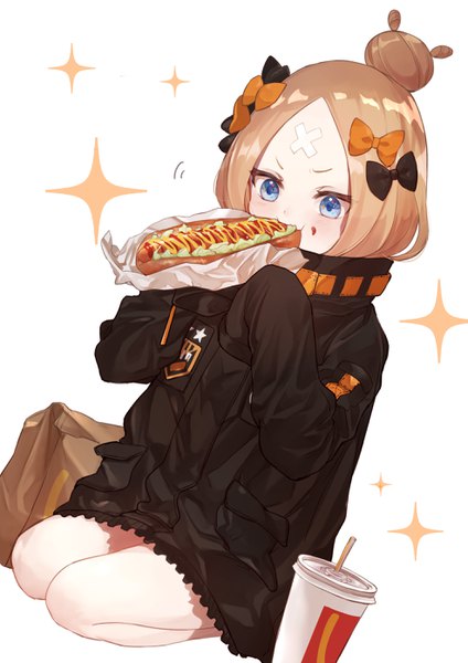 Anime picture 1969x2784 with fate (series) fate/grand order mcdonald's abigail williams (fate) otoufu (gotouhu) single tall image blush highres short hair blue eyes simple background blonde hair white background sitting holding bent knee (knees) sparkle hair bun (hair buns) looking down