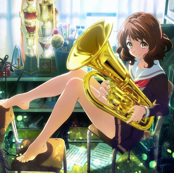 Anime picture 1000x996 with hibike! euphonium kyoto animation oumae kumiko single looking at viewer blush fringe short hair smile brown hair sitting holding yellow eyes indoors pleated skirt barefoot fingernails official art bare legs legs