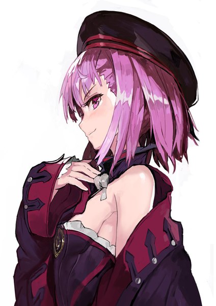 イラスト 1000x1414 と Fateシリーズ fate/grand order エレナ・ブラヴァツキー(fate) alchemaniac ソロ 長身像 カメラ目線 前髪 短い髪 simple background 笑顔 白背景 紫目 purple hair upper body プロフィール オフショルダー 横乳 女の子 ベレー