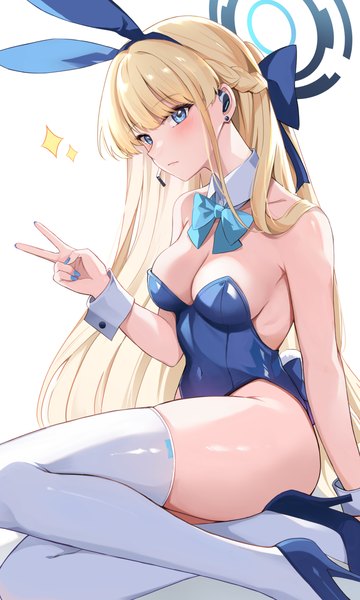 Anime-Bild 1500x2500 mit blue archive toki (blue archive) toki (bunny) (blue archive) konka single long hair tall image looking at viewer blush fringe breasts blue eyes light erotic simple background blonde hair large breasts white background bare shoulders animal ears cleavage