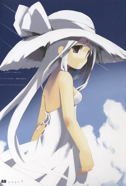 Аниме картинка 814x1200 с оригинальное изображение shiro (octet) один (одна) длинные волосы высокое изображение красные глаза стоя смотрит в сторону небо облако (облака) белые волосы текст спина иероглиф голая спина девушка платье шляпа белое платье