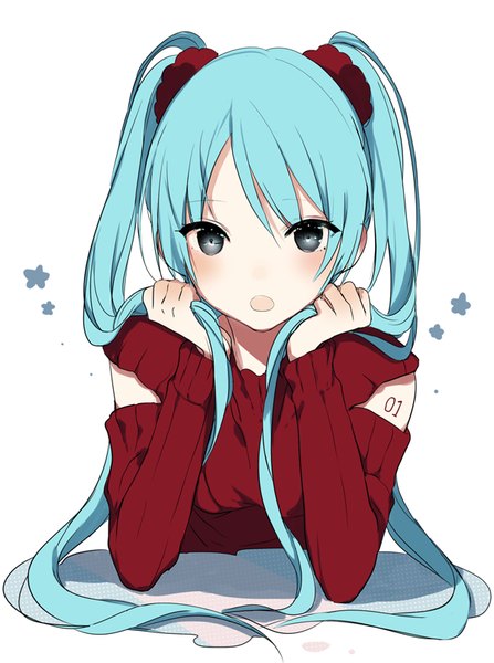 イラスト 600x805 と ボーカロイド 初音ミク lpip ソロ 長身像 カメラ目線 赤面 前髪 開いた口 simple background 白背景 ツインテール holding very long hair aqua eyes aqua hair 影 刺青 女の子 セッター