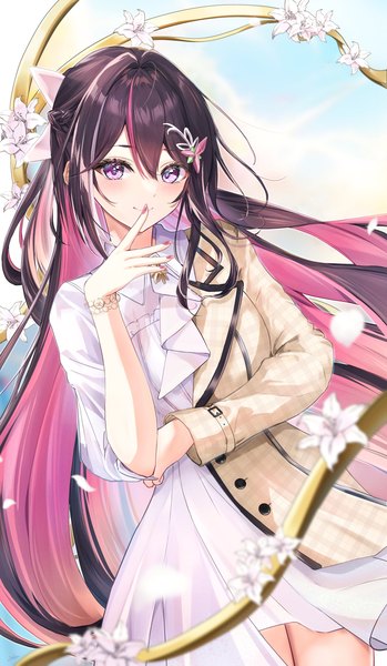 Anime picture 1827x3143 with virtual youtuber hololive azki (hololive) azki (4th costume) (hololive) yuki haru single long hair tall image looking at viewer fringe highres black hair smile hair between eyes purple eyes pink hair nail polish multicolored hair streaked hair official alternate costume