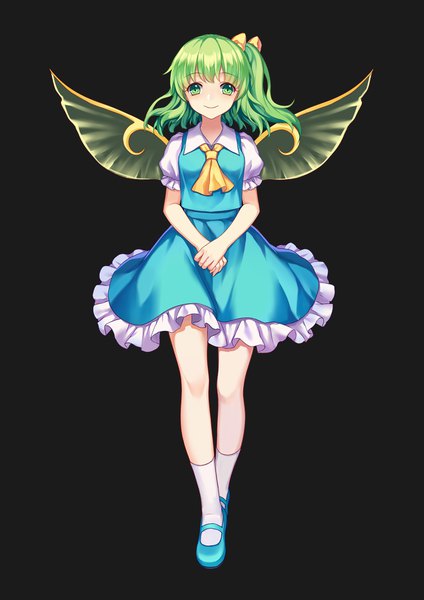 Anime-Bild 800x1131 mit touhou daiyousei mirror (xilu4) single tall image looking at viewer short hair simple background smile green eyes full body green hair puffy sleeves one side up black background girl wings socks shoes white socks