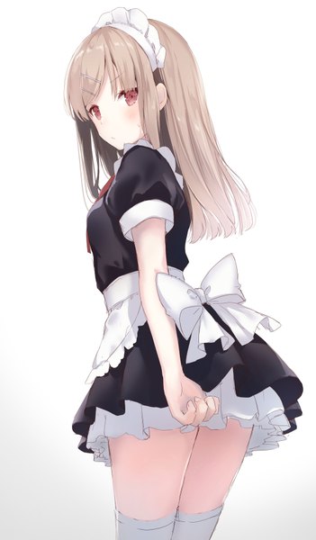 Anime picture 527x899 with original suzumori uina single long hair tall image looking at viewer blush fringe simple background red eyes brown hair looking back from behind short sleeves maid zettai ryouiki gradient background tsurime girl thighhighs