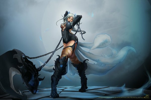 Anime picture 1098x727 with league of legends ahri (league of legends) single long hair breasts simple background large breasts animal ears yellow eyes white hair animal tail fox ears multiple tails girl boots chain