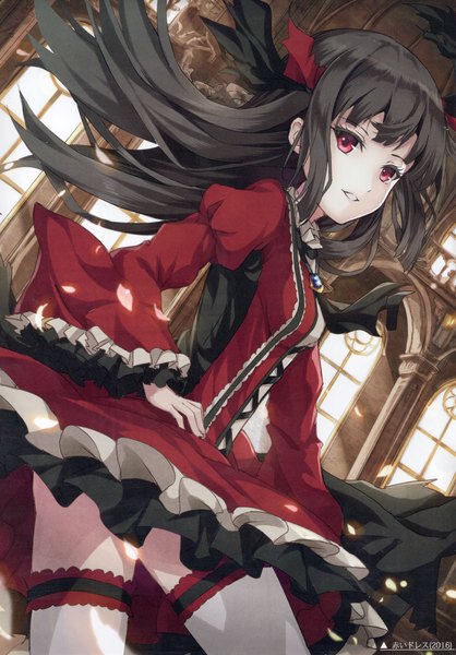 Anime-Bild 2517x3613 mit original rin yuu single long hair tall image looking at viewer fringe highres breasts black hair red eyes indoors blunt bangs parted lips wind scan wide sleeves dutch angle hieroglyph frilled dress