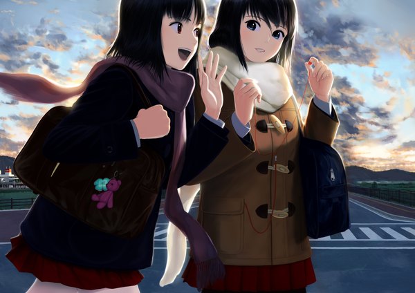 Anime picture 1819x1286 with original shin (world 3000) long hair highres open mouth blue eyes black hair red eyes multiple girls sky cloud (clouds) girl 2 girls jacket headphones scarf pendant school bag clover (plant)