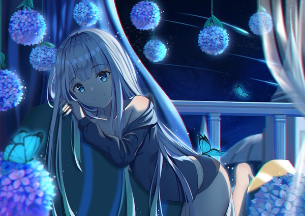 Anime picture 1500x1060 with original mobu (wddtfy61) single long hair looking at viewer fringe breasts blue eyes light erotic smile bare shoulders payot silver hair lying blunt bangs long sleeves nail polish head tilt barefoot blurry