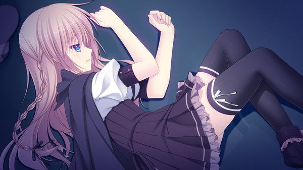 Anime picture 1280x720 with sora tobu hitsuji to manatsu no hana kokuyou ran tanihara natsuki single long hair blue eyes brown hair wide image game cg lying braid (braids) profile girl thighhighs dress black thighhighs