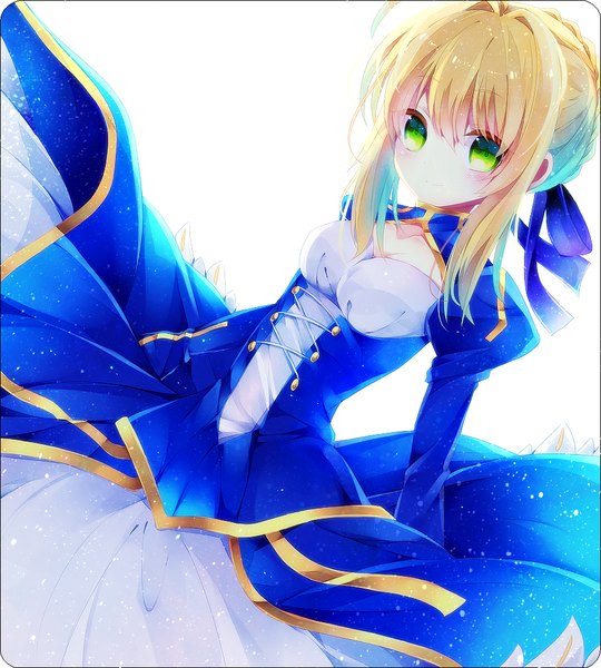 Anime picture 900x1000 with fate (series) type-moon artoria pendragon (all) saber shirakawa isago single long hair tall image simple background blonde hair smile white background green eyes ahoge sparkle girl dress ribbon (ribbons) hair ribbon
