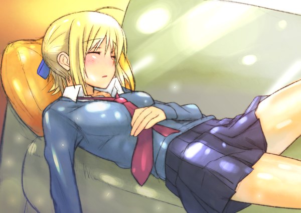 Anime picture 1000x707 with fate (series) fate/stay night type-moon artoria pendragon (all) saber kosuke haruhito single blush fringe blonde hair ahoge indoors eyes closed parted lips head tilt pleated skirt sunlight shiny skin light sleeping