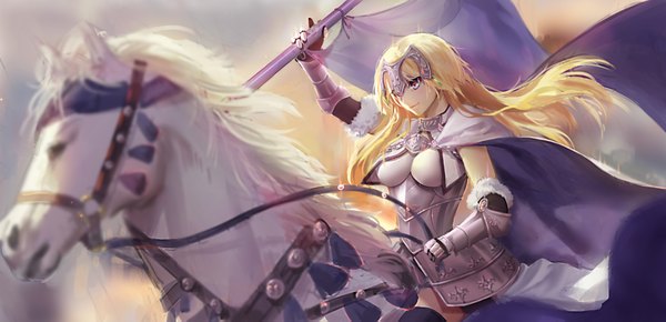 Anime picture 2000x967 with fate (series) fate/grand order jeanne d'arc (fate) (all) jeanne d'arc (fate) lin nuli xiulian long hair looking at viewer highres blue eyes blonde hair smile wide image holding arm up blurry fur trim riding girl gloves hair ornament