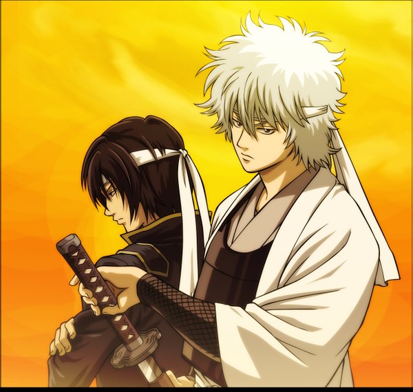 Anime-Bild 1301x1236 mit gintama sunrise (studio) sakata gintoki takasugi shinsuke shiroyasha short hair black hair brown eyes looking away silver hair traditional clothes looking back black eyes multiple boys samurai boy weapon sword katana 2 boys