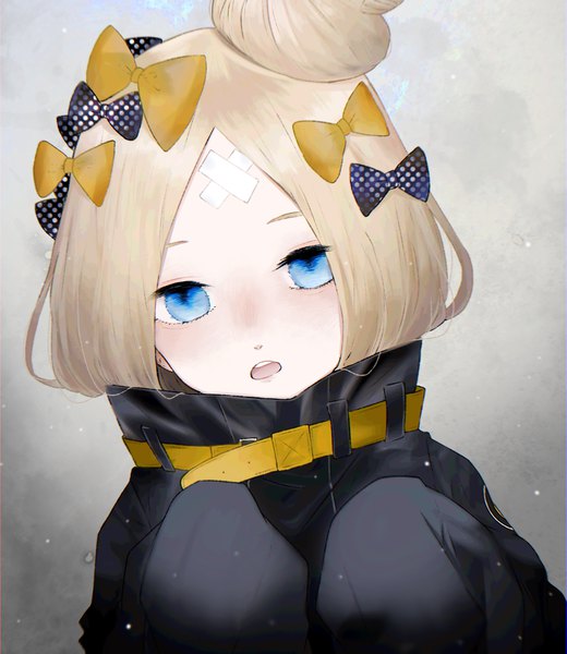 Anime picture 1535x1772 with fate (series) fate/grand order abigail williams (fate) 402 (o0 xxx) single tall image looking at viewer short hair open mouth blue eyes blonde hair simple background grey background hair bun (hair buns) gradient background sleeves past wrists polka dot heroic spirit traveling outfit girl bow