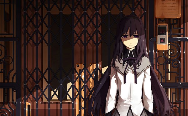 Anime picture 1000x618 with mahou shoujo madoka magica shaft (studio) akemi homura sakuraba yuuki single long hair looking at viewer black hair wide image purple eyes girl dress hairband