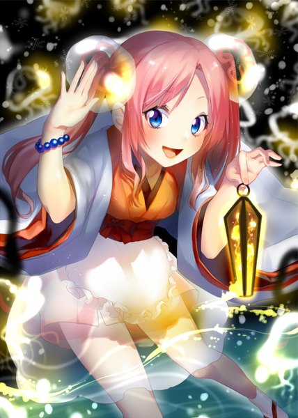 Anime picture 1000x1400 with original hijiri-ssh single long hair tall image looking at viewer blush blue eyes twintails pink hair traditional clothes japanese clothes snowing waving girl skirt water bracelet lantern geta