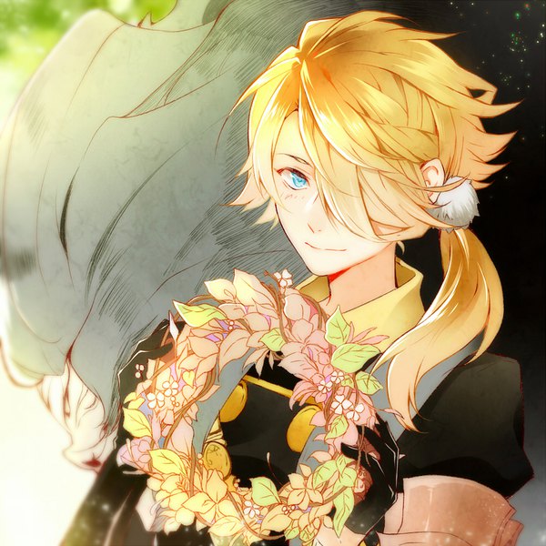 Anime picture 1000x1000 with touken ranbu nitroplus shishiou shishiou no mofumofu mibu (1064493753) single long hair looking at viewer blush fringe blue eyes blonde hair smile holding upper body blurry hair over one eye sparkle side ponytail boy