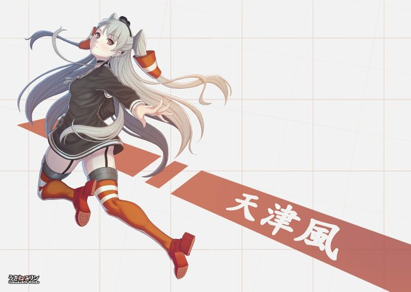 Anime picture 1426x1013 with kantai collection amatsukaze destroyer usanekorin (0bakasan) single long hair looking at viewer blush brown eyes silver hair two side up girl thighhighs hair ornament hat shoes hair tubes sailor suit mini hat mini top hat