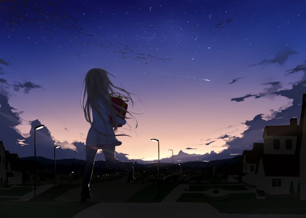 Anime picture 2240x1600 with original minamito single long hair highres blonde hair looking away sky cloud (clouds) evening christmas sunset scenic girl dress boots star (stars) gift lantern lamppost