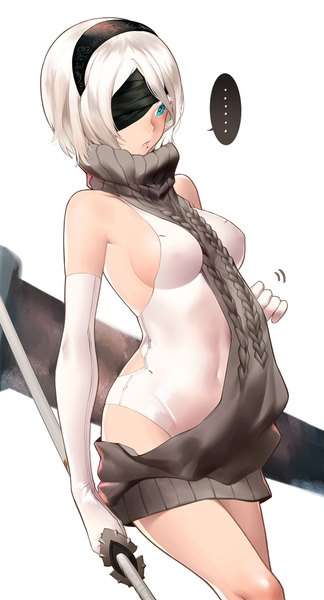 イラスト 586x1085 と nier nier:automata ヨルハ二号b型 salmon88 ソロ 長身像 赤面 前髪 短い髪 おっぱい 青い目 light erotic simple background 立つ 白背景 肩出し holding looking away white hair parted lips