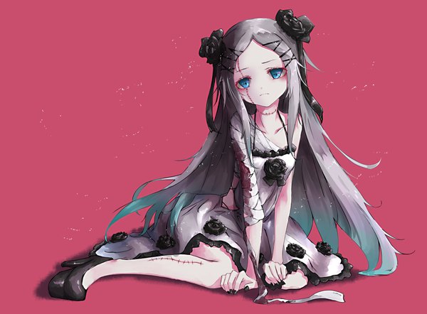 Anime picture 2000x1475 with original ninniku mashimashi single long hair looking at viewer fringe highres breasts blue eyes simple background sitting payot full body bent knee (knees) nail polish multicolored hair fingernails grey hair two-tone hair high heels